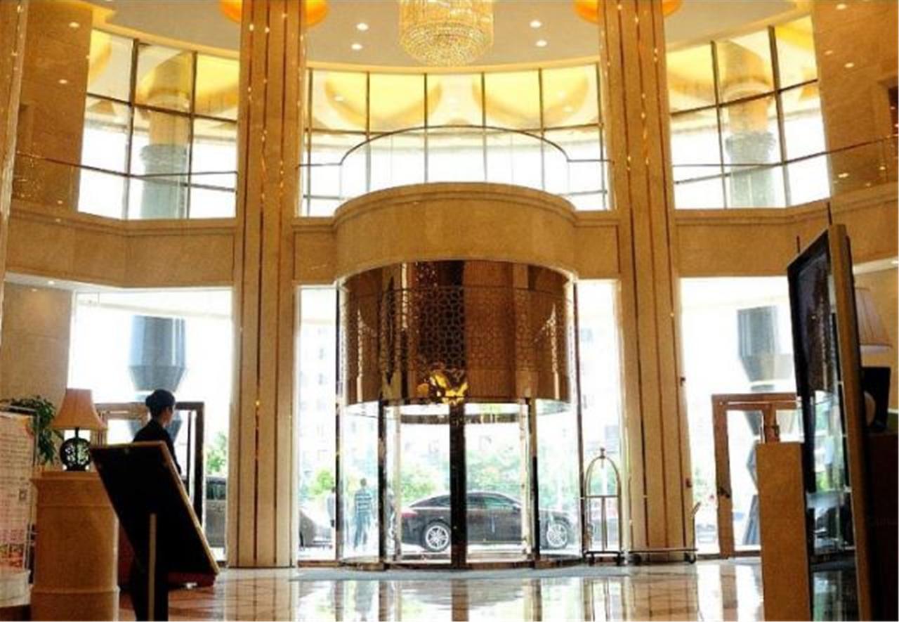 Manhatton Hotel Zhuhai Exteriör bild