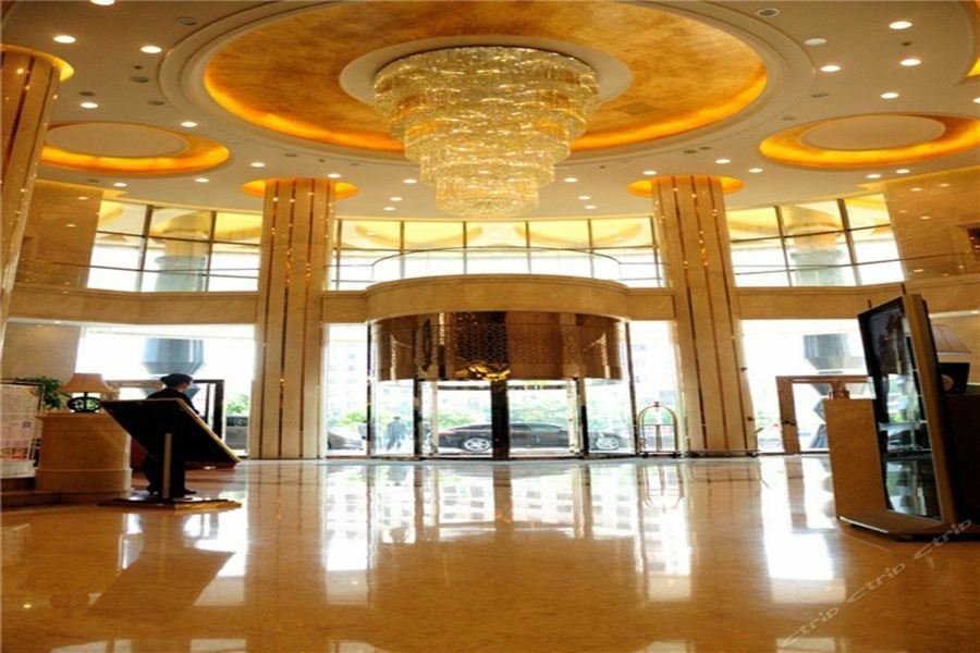 Manhatton Hotel Zhuhai Exteriör bild