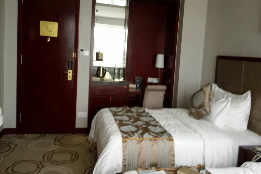 Manhatton Hotel Zhuhai Exteriör bild